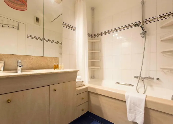 Veeve - Modern Brights 파리